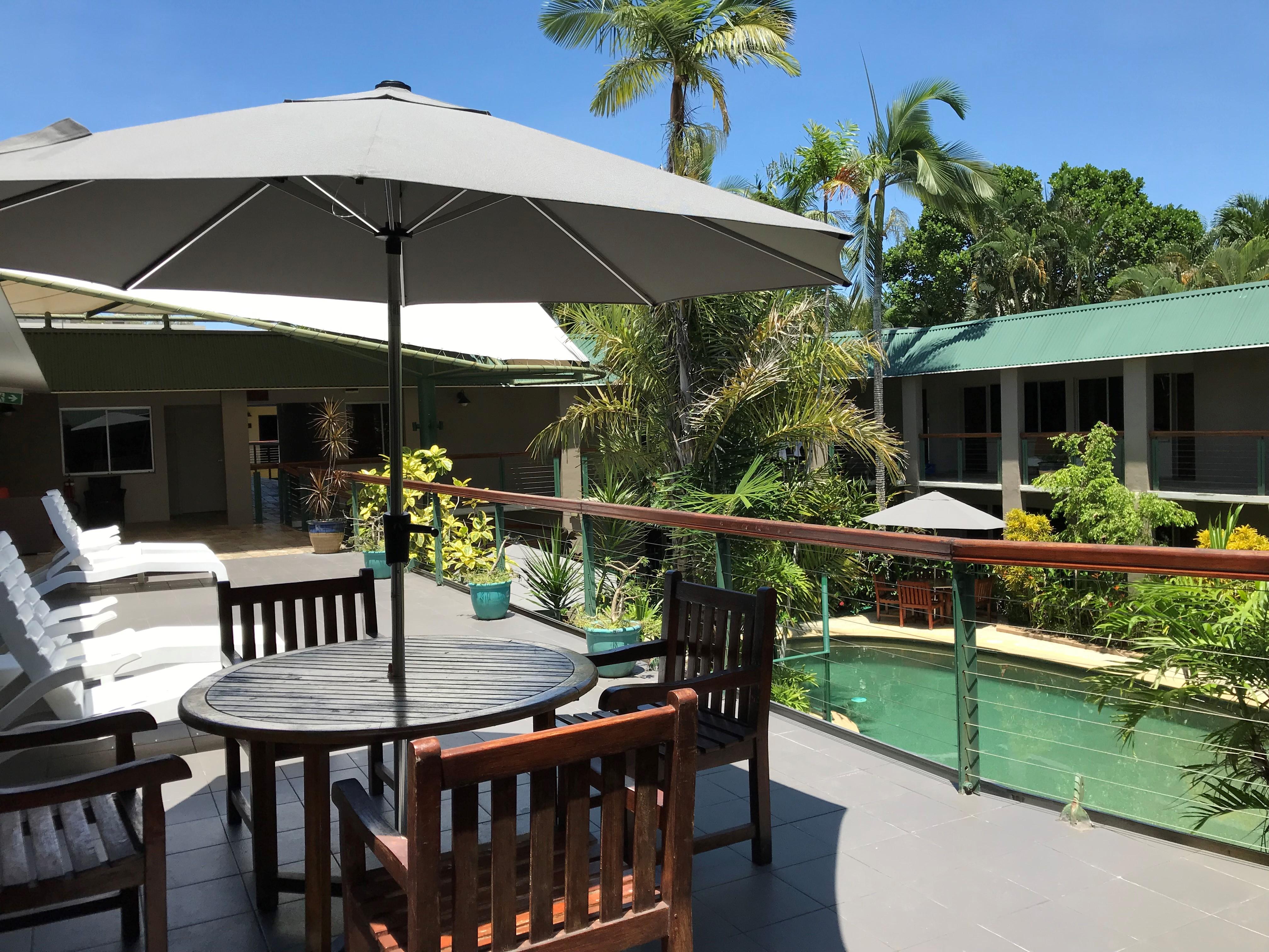 Bay Village Tropical Retreat & Apartments Кернс Екстер'єр фото