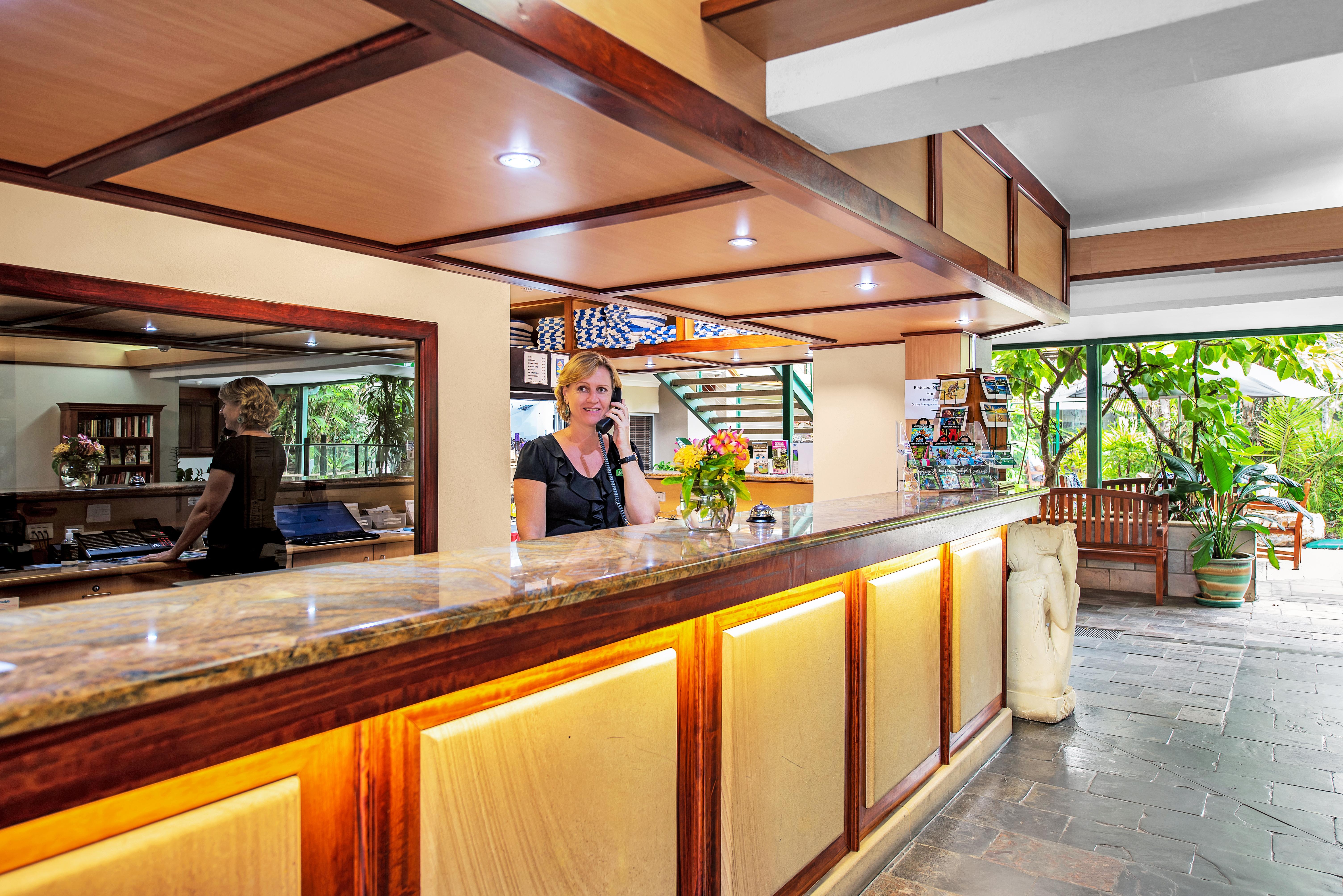 Bay Village Tropical Retreat & Apartments Кернс Екстер'єр фото